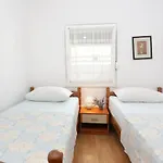 By The Sea Kanica, - 11745 شقة