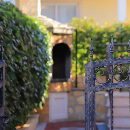 By The Sea Kanica, - 11745 * 로고즈니차